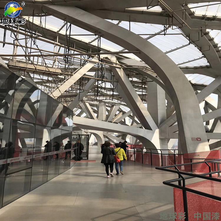 地球彩牌钢结构氟碳漆用于深圳罗湖建设路人行天桥喷涂施工